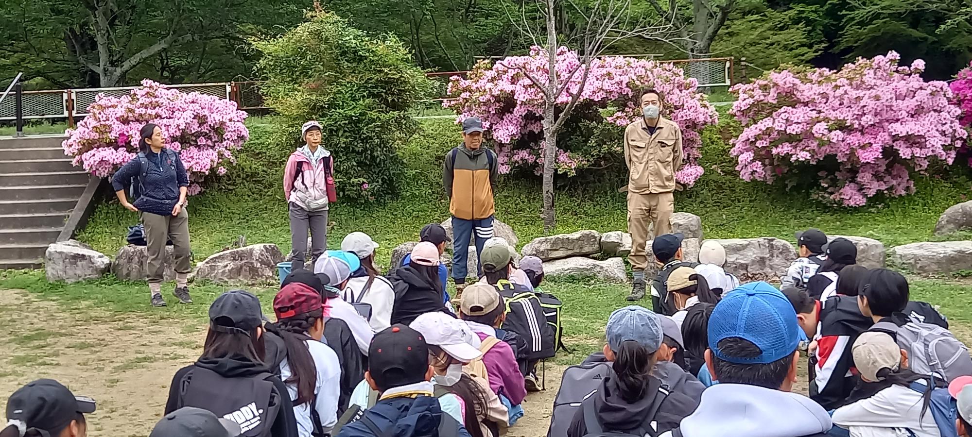 首羅山遺跡に詳しいゲストティーチャー