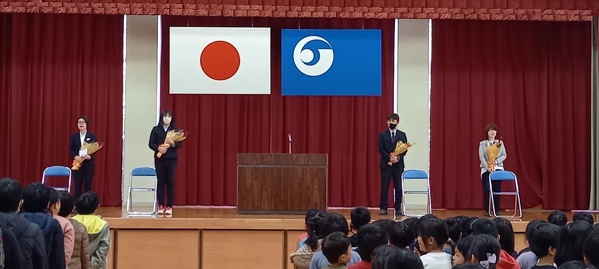 一緒に歌う最後の校歌