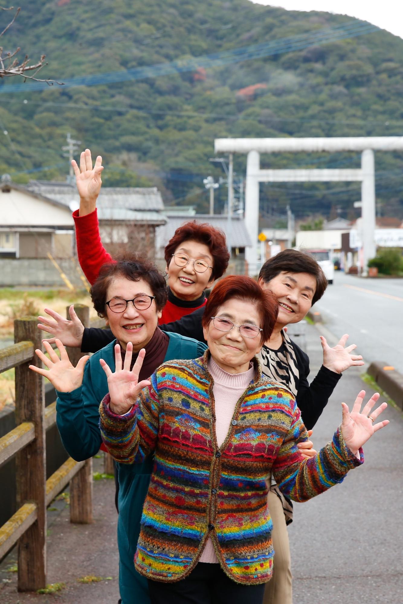 おしゃべりは楽しいですね。もう尽きないの。の画像