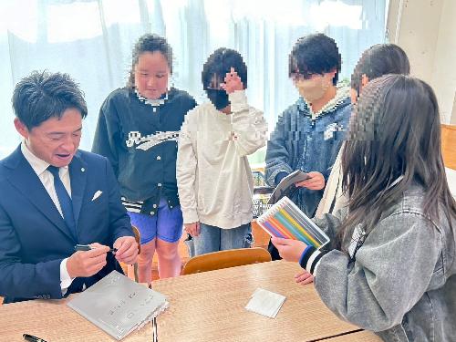 町長さんと給食7