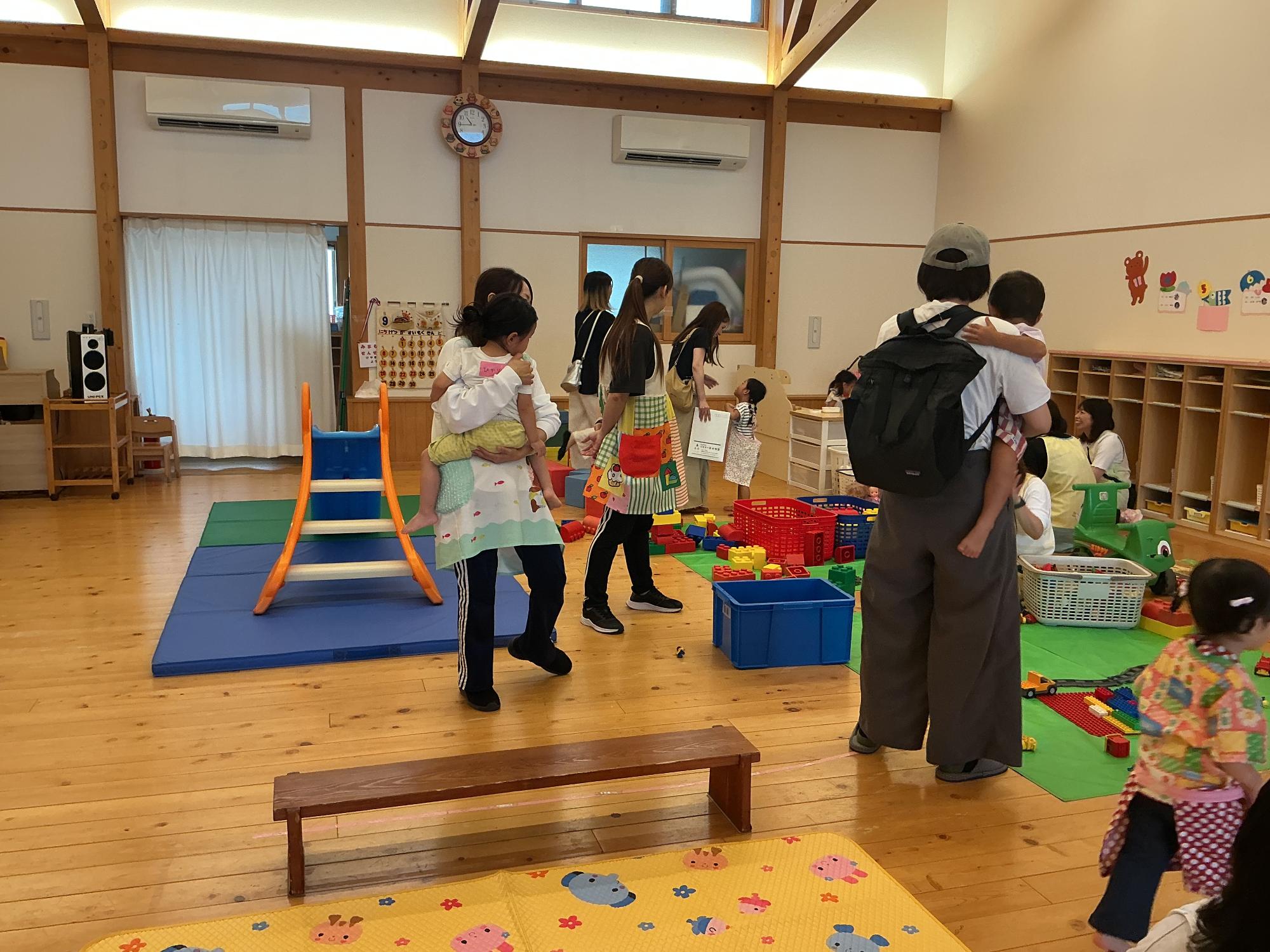 令和8年度入園説明会プレ保育お迎え