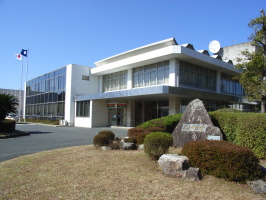 久山町役場の外観の写真
